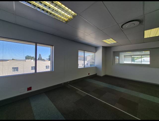 935M² OFFICE TO LET IN ILLOVO